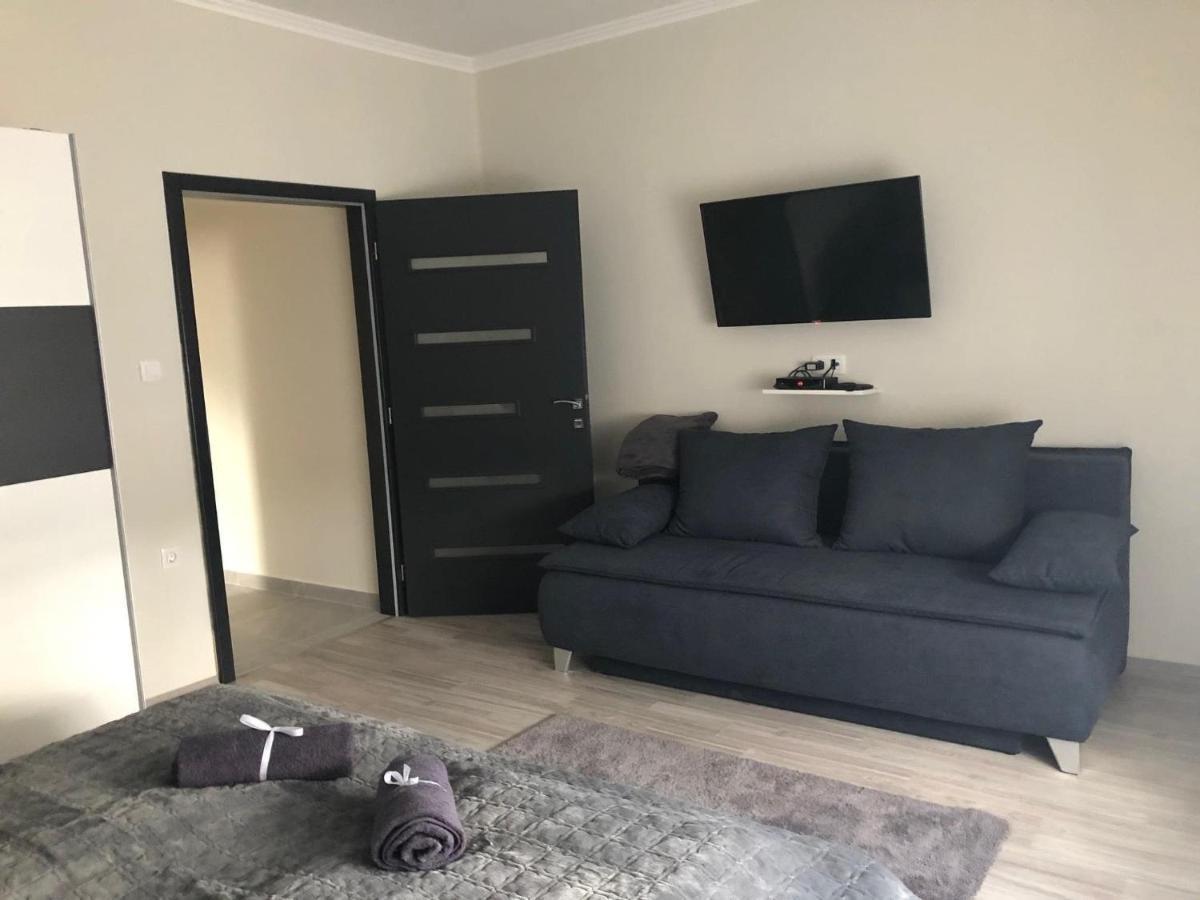 Apartment Napsugar & Virag Tiszafured